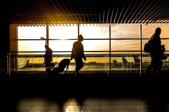ilustrasi pelancong di airport (Dok.Pixabay)